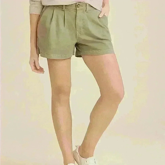 NWOT Maurices Khaki Shorts Size 6 - Picture 1 of 5